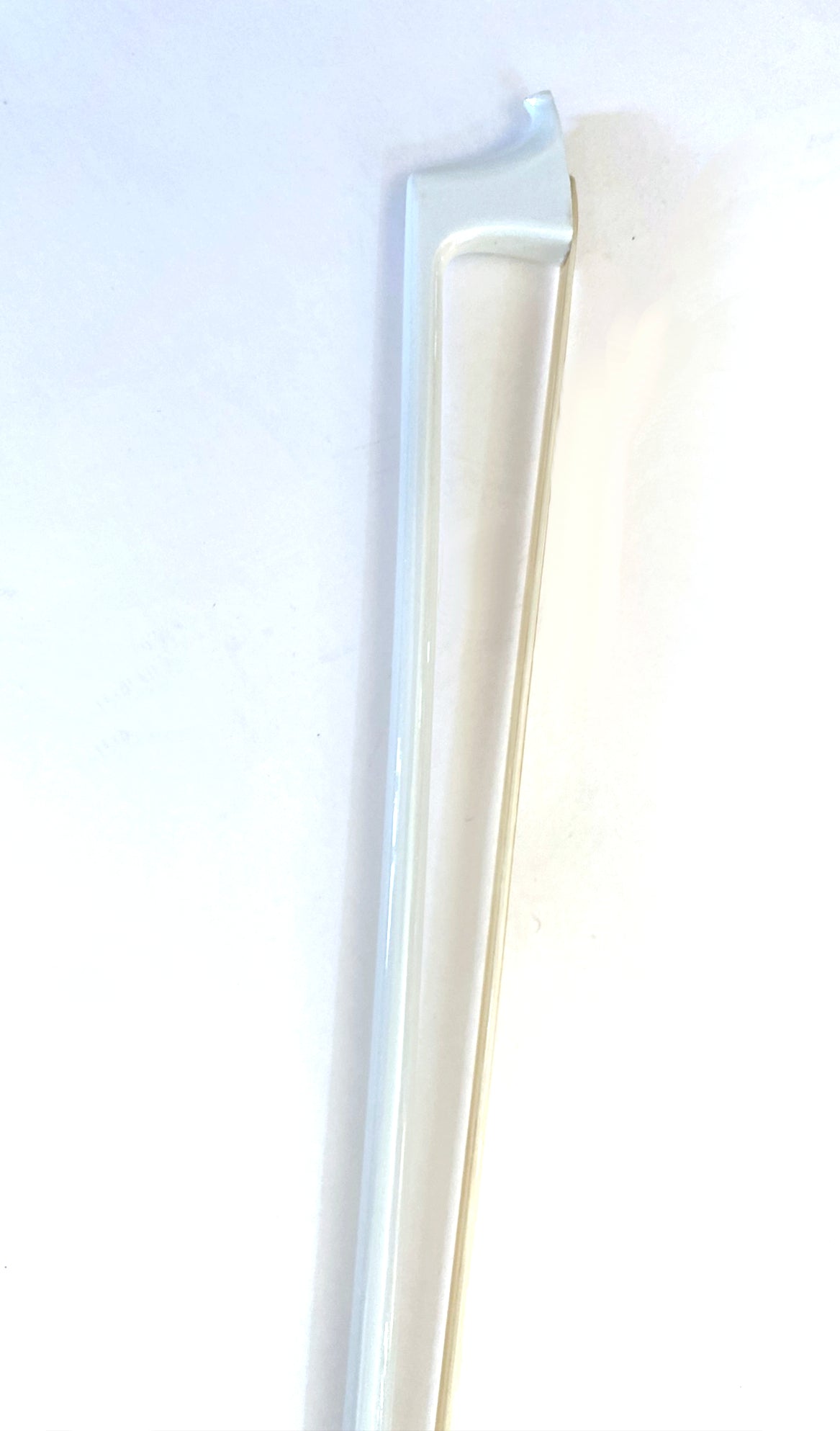 Elegant tip of the carbon fiber bow from the Rose Delight Electric Acoustic Violin Outfit with fine tuners and case.