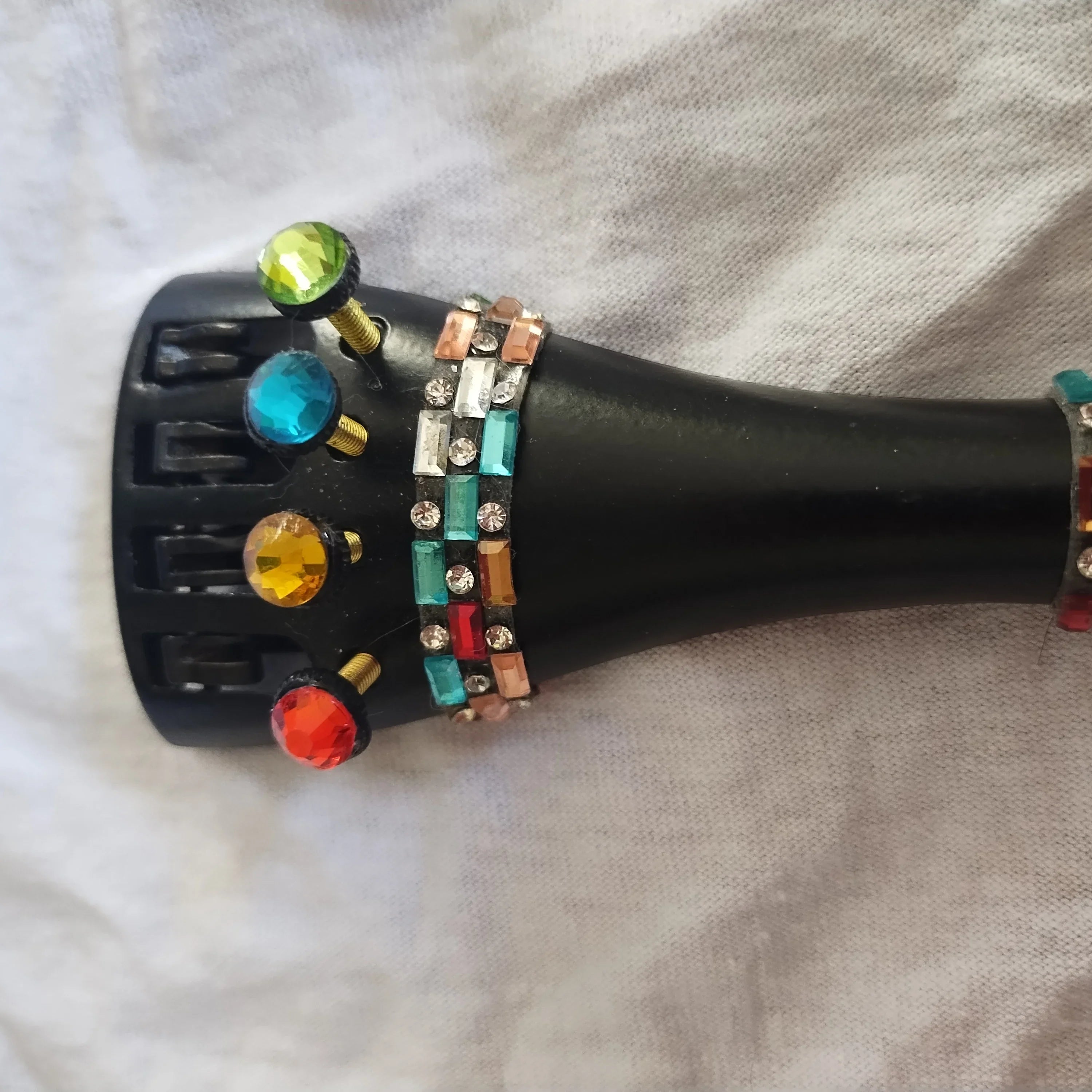 Color Key Violin Tailpiece | Color - Coded Crystal Fine Tuners for Easy Learning - Rozanna's Violins